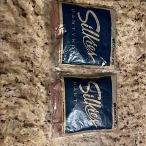 Silkies Control Top Pantyhose Duo in Tan and Brown